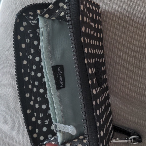 Kipling zip around wallet - Picture 3 of 3